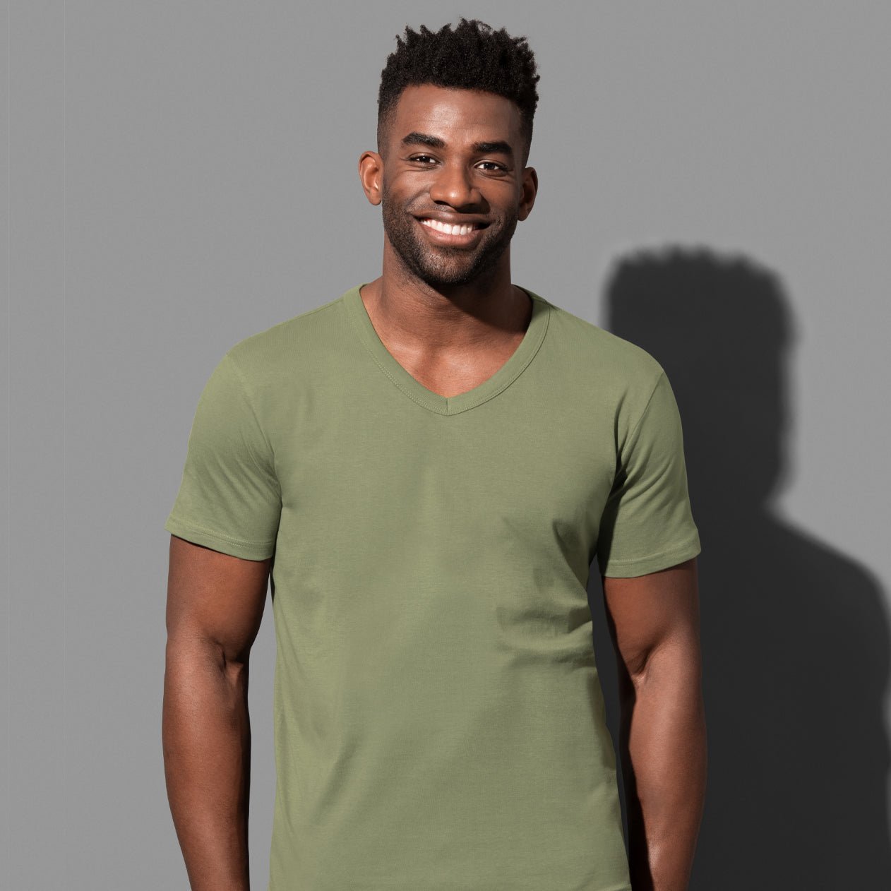 Men's Ben V-neck - kustomteamwear.com